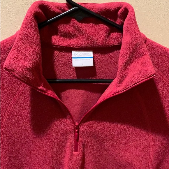 Columbia Tops - SOLD Columbia fleece top